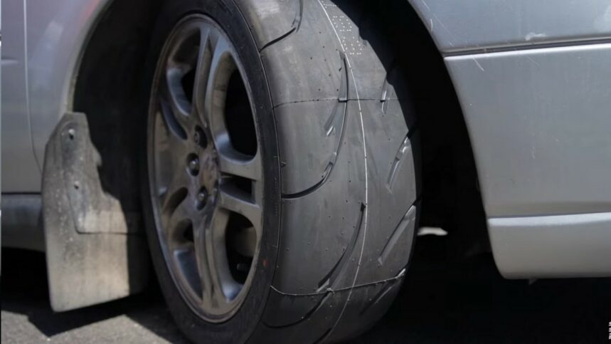 Neum&aacute;ticos semi slick para calle: una opci&oacute;n para mejorar el rendimiento de tu veh&iacute;culo